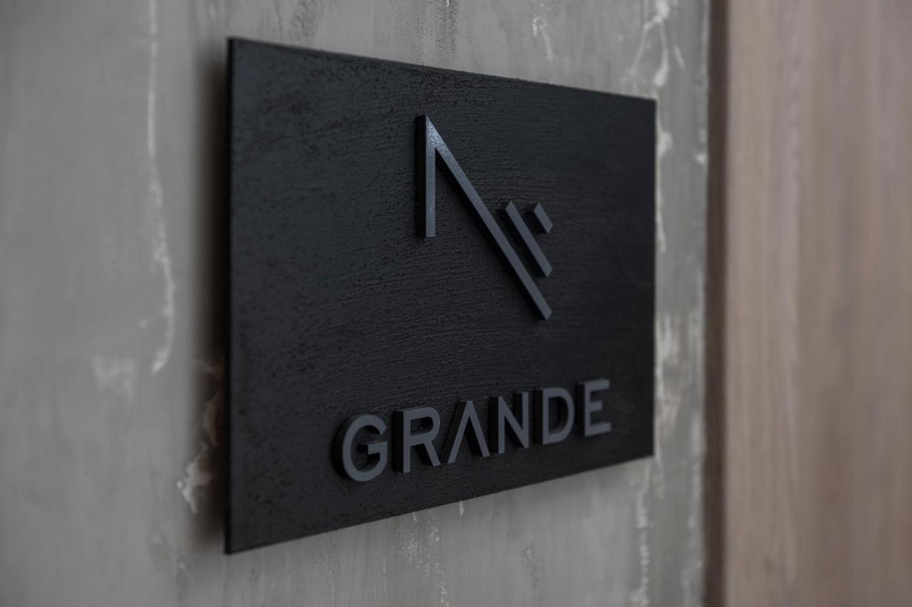 Nomades Suites เทสซาโลนิกิ ภายนอก รูปภาพ